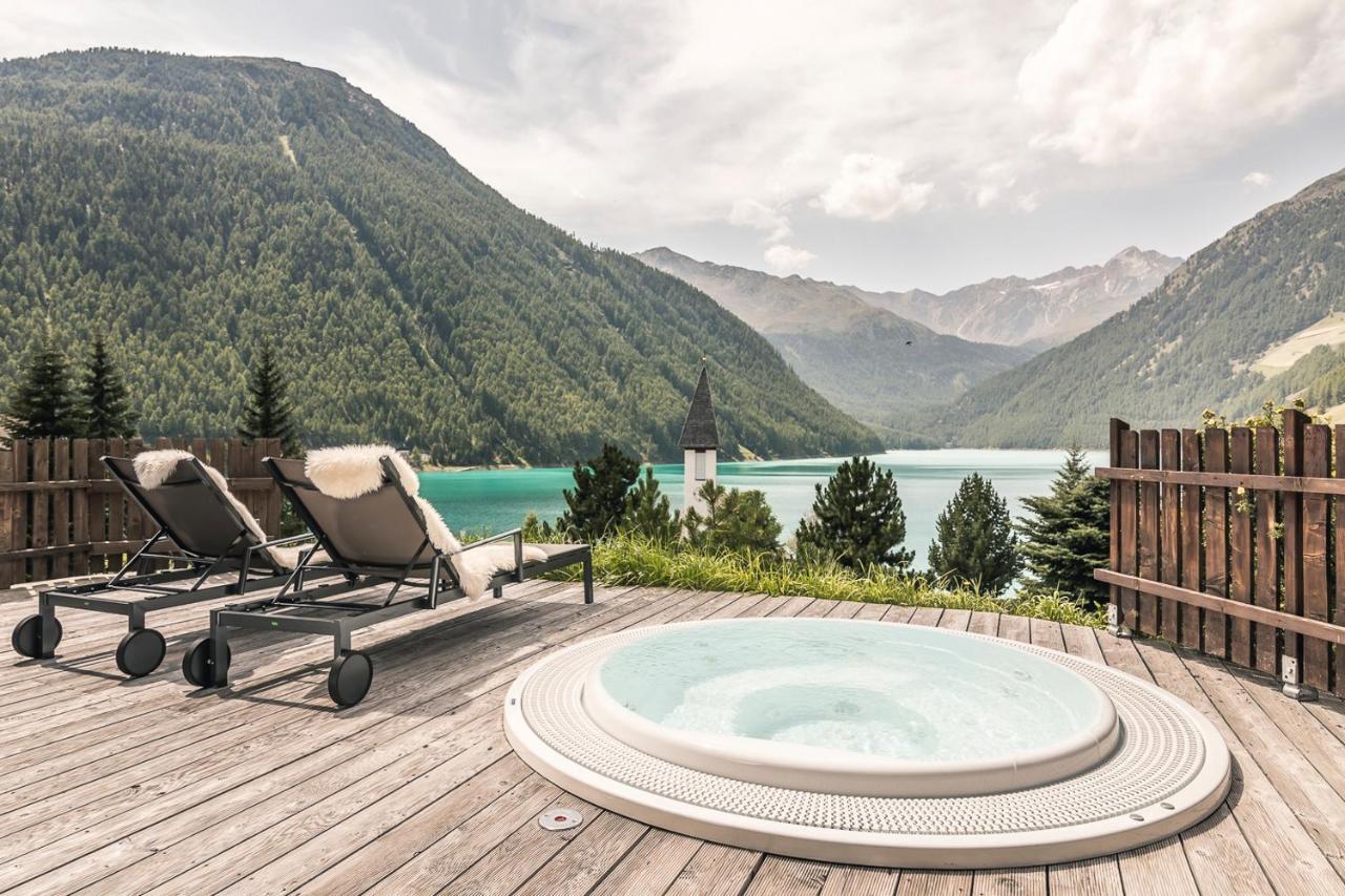 Hotel & Chalets Edelweiss Madonna  ภายนอก รูปภาพ