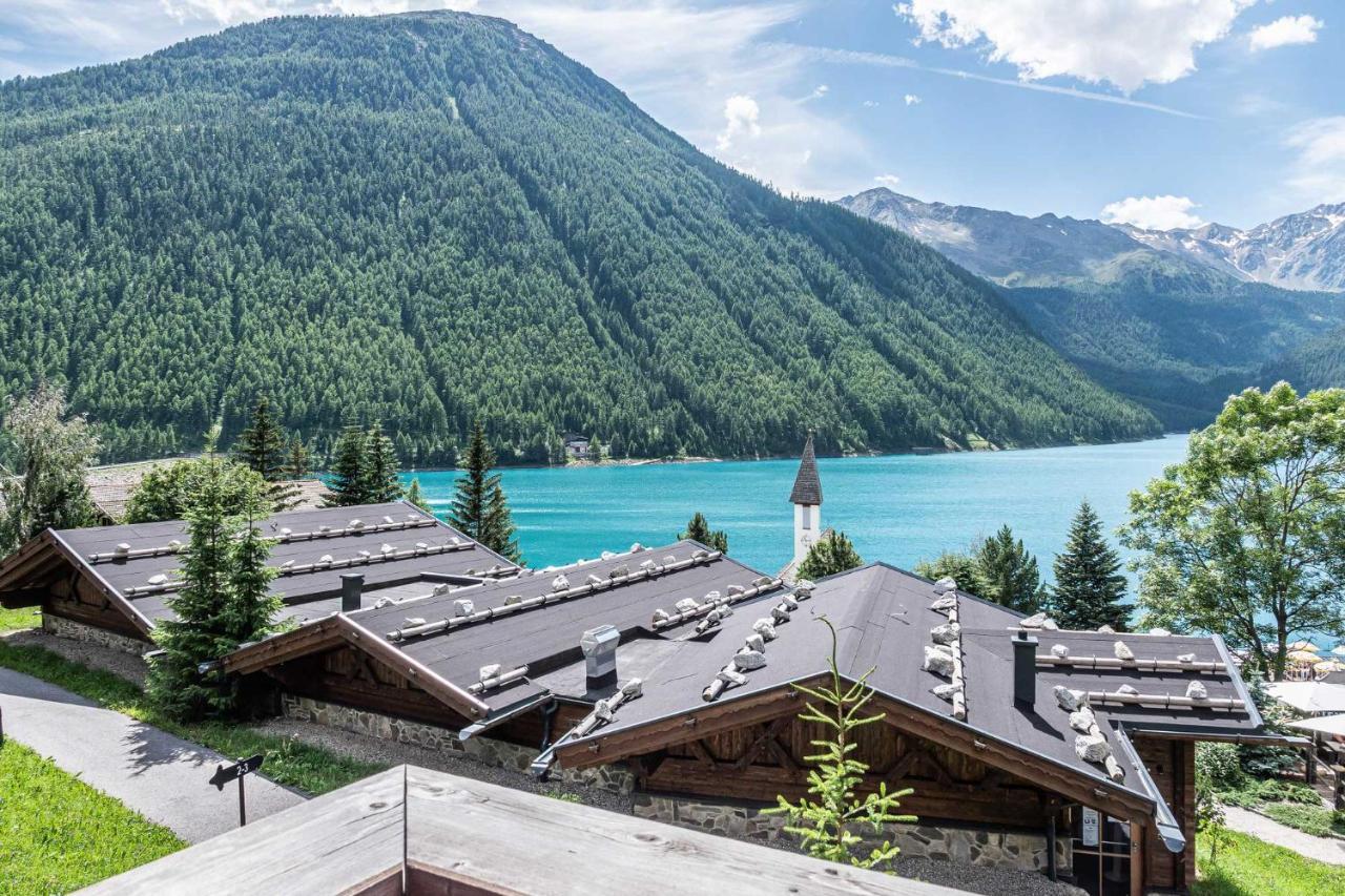 Hotel & Chalets Edelweiss Madonna  ภายนอก รูปภาพ