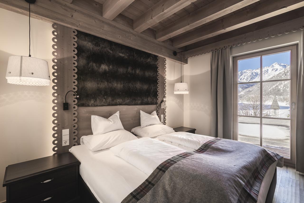 Hotel & Chalets Edelweiss Madonna  ภายนอก รูปภาพ