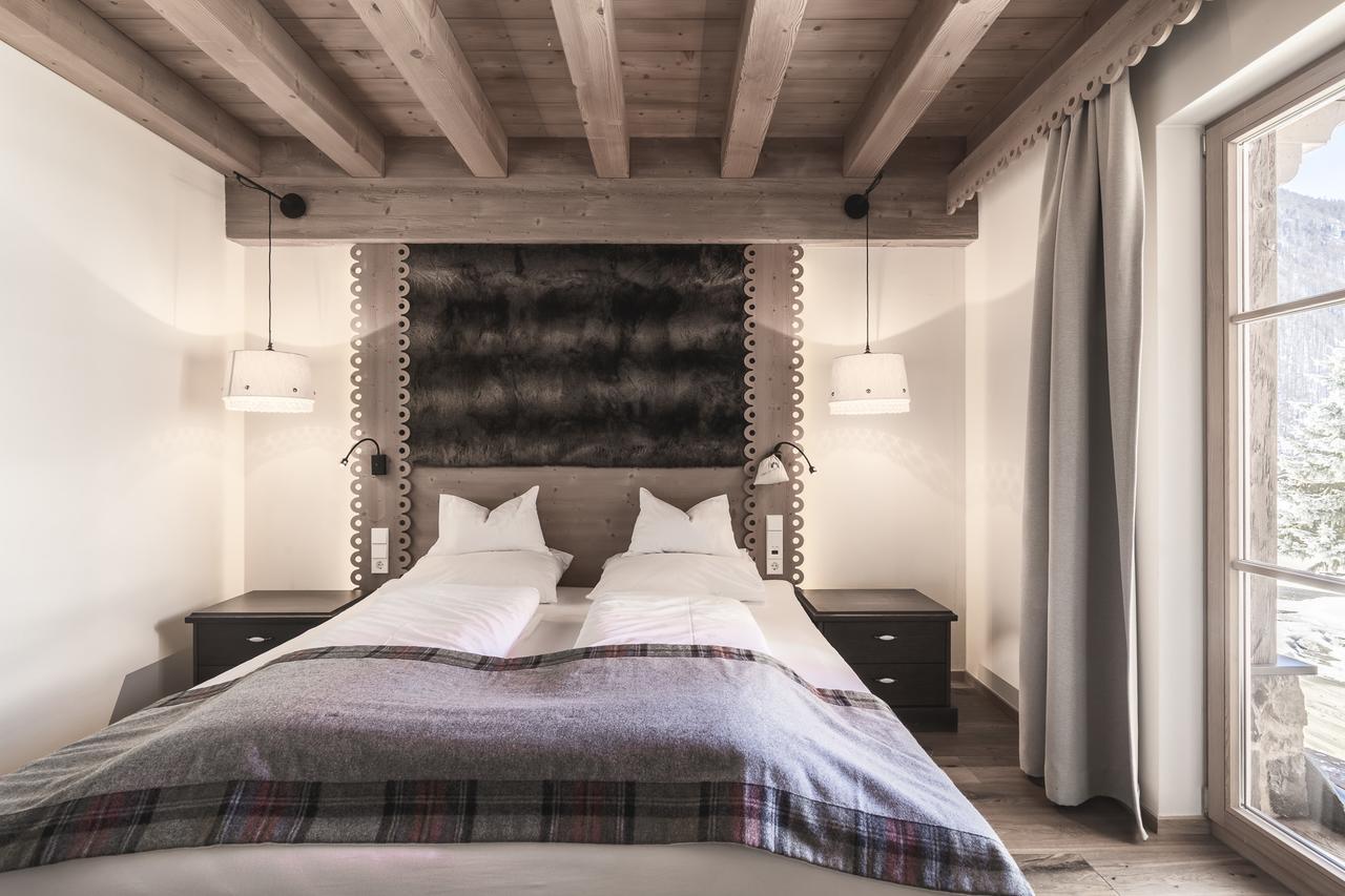 Hotel & Chalets Edelweiss Madonna  ภายนอก รูปภาพ